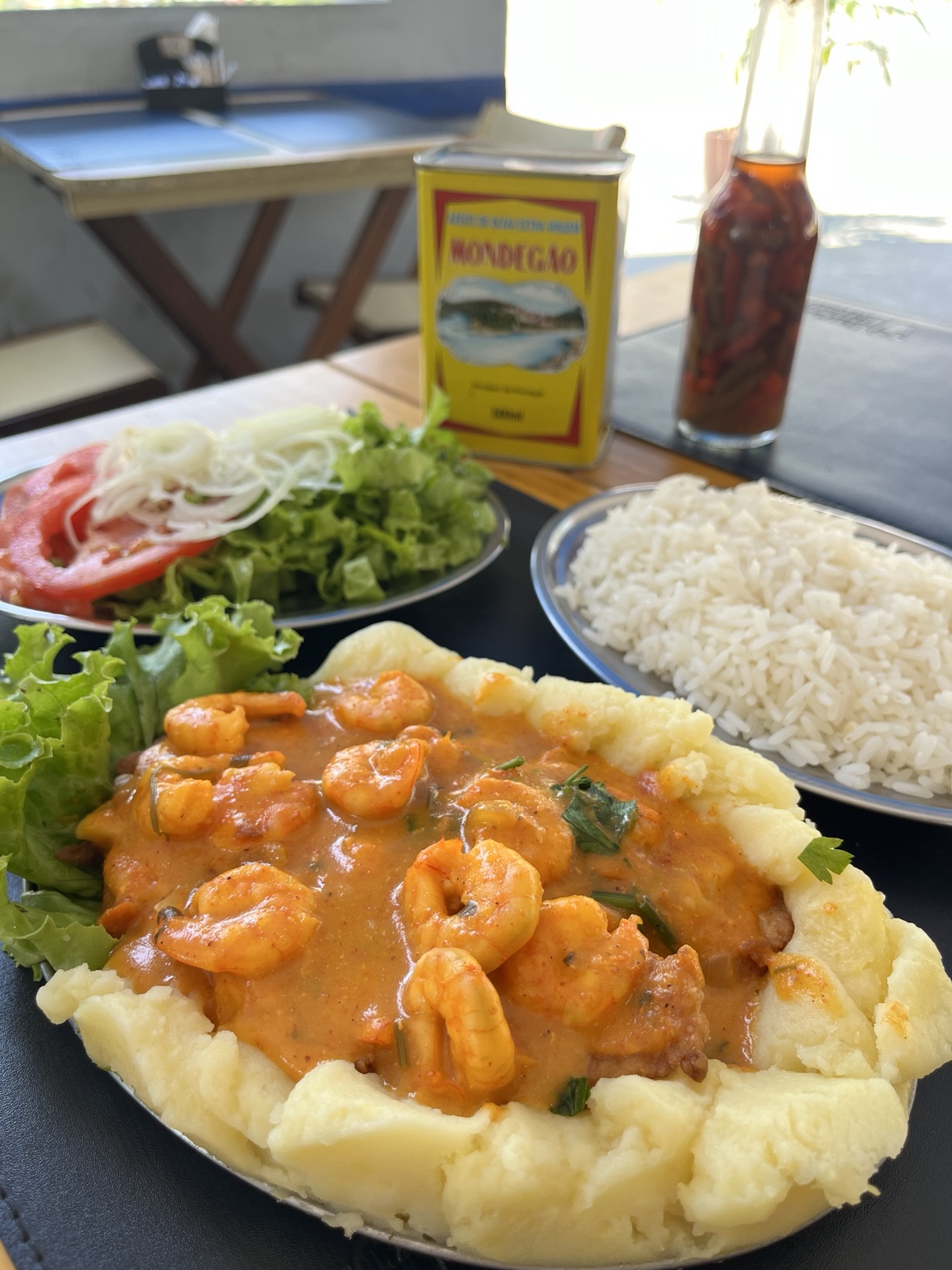 Peixe ao molho de camarão